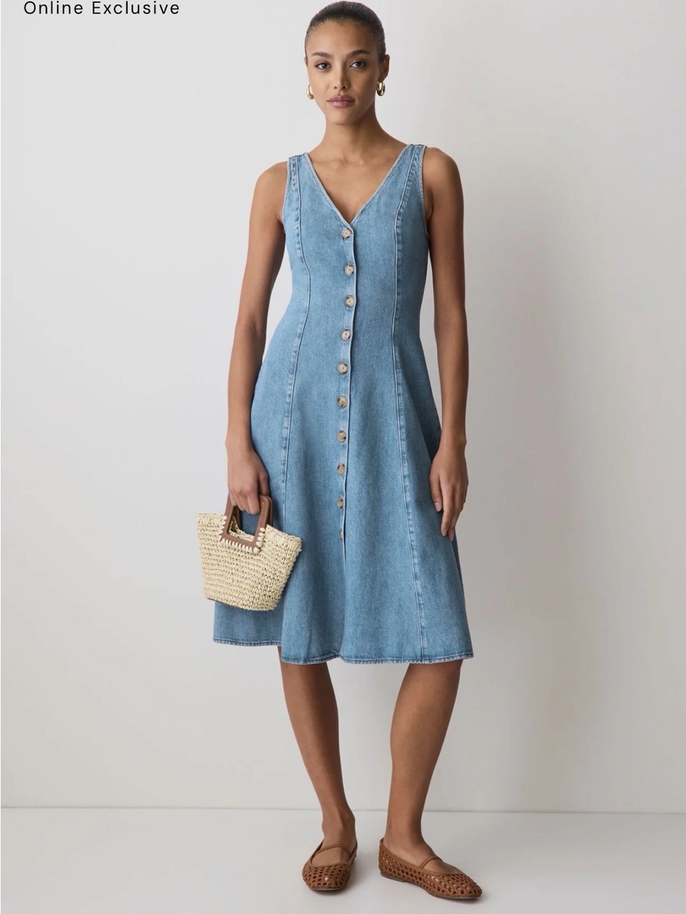 RW&CO. Light Blue Denim V-Neck Button-Front Dress